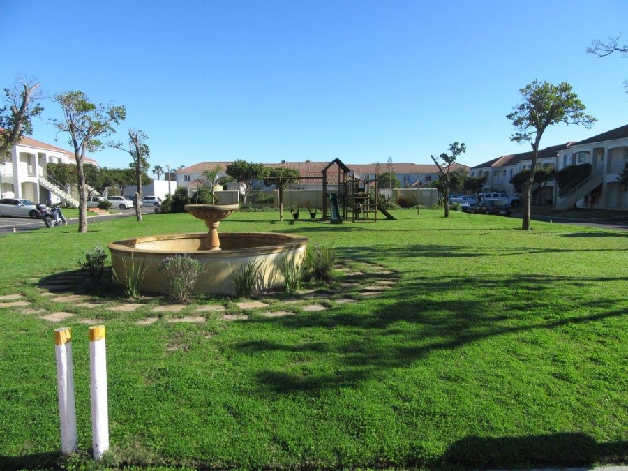 2 Bedroom Property for Sale in Royal Ascot Western Cape